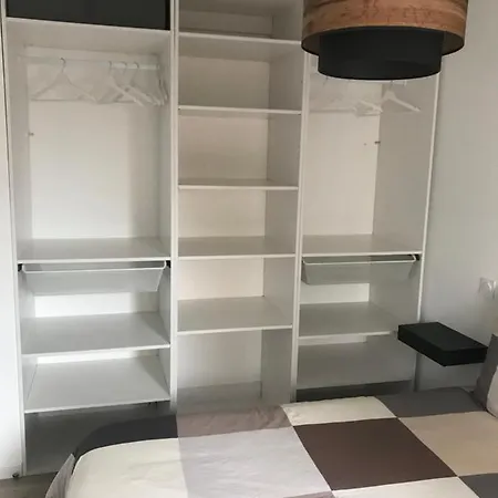 Joli T3 Renove Serviettes Non Incluses * Sète
